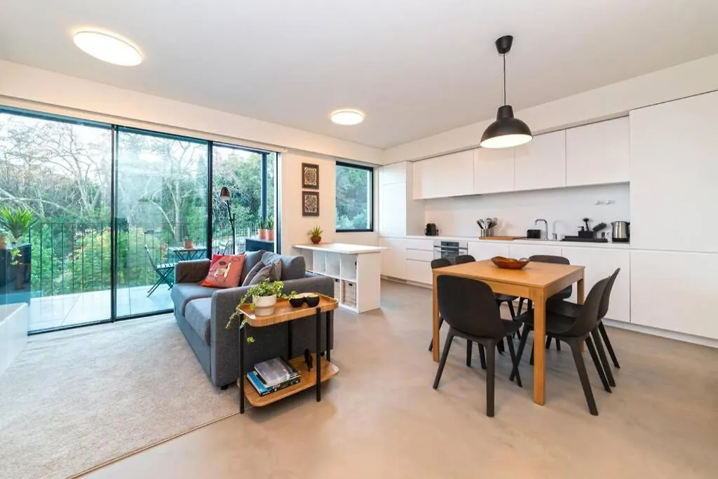 Stylish Apartment By Av. Da Liberdade Lisbon